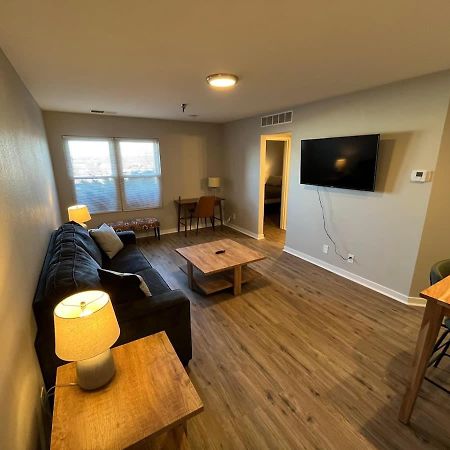 Aksarben 1 Bedroom-Close To I-80 Omaha Eksteriør billede