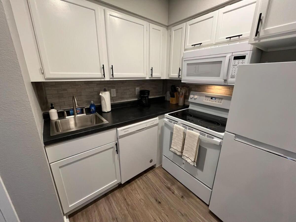 Aksarben 1 Bedroom-Close To I-80 Omaha Eksteriør billede
