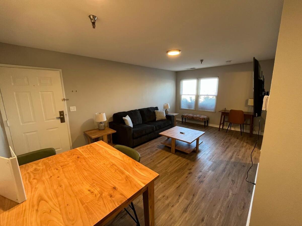 Aksarben 1 Bedroom-Close To I-80 Omaha Eksteriør billede